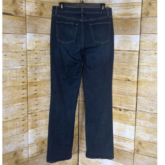 TALBOTS BARELY BOOT CASUAL CLASSIC MID-RISE EVERYDAY WEAR BOOTCUT JEANS SIZE 8 - Picture 2 of 2